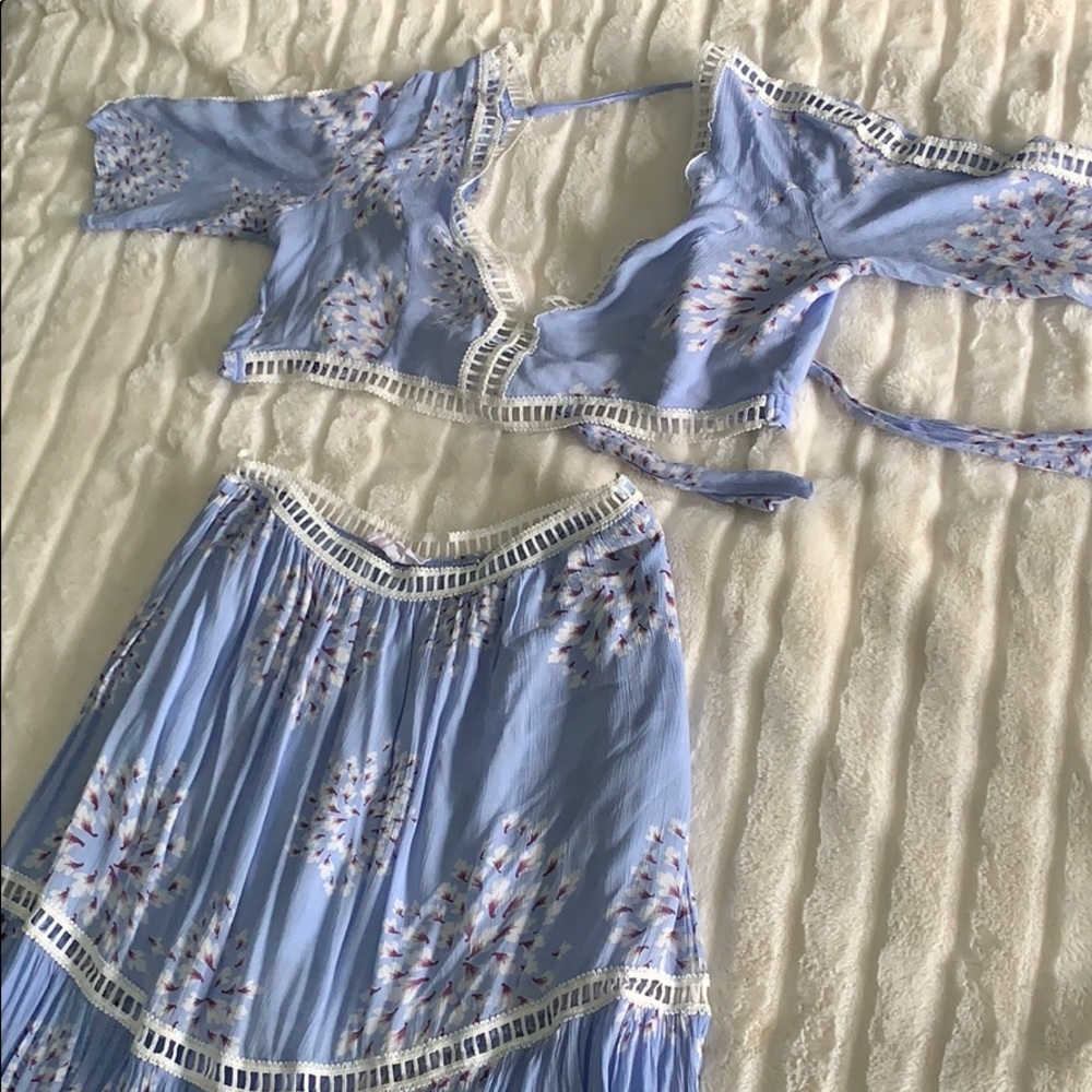 Two piece set